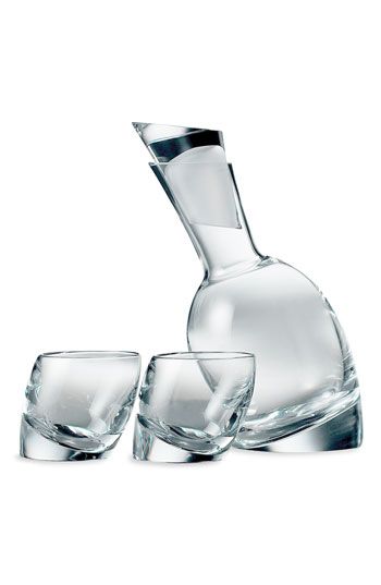  Decanters & Carafes