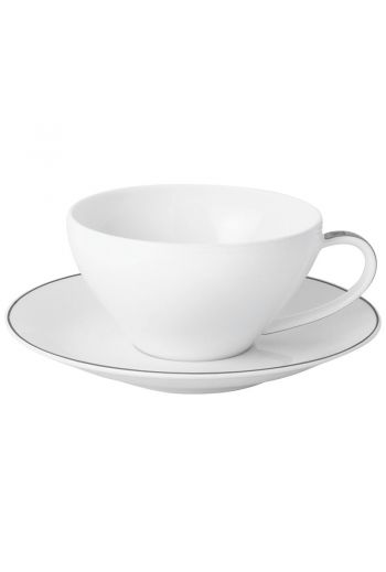 VINTAGE Tea cup and saucer 4.4 oz